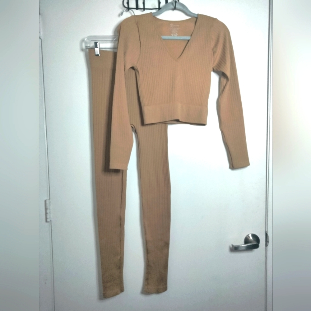 Fit In (Size O/S) Tan Ribbed (2PC) LS Crop Top & Bottom Athletic Activewear Set